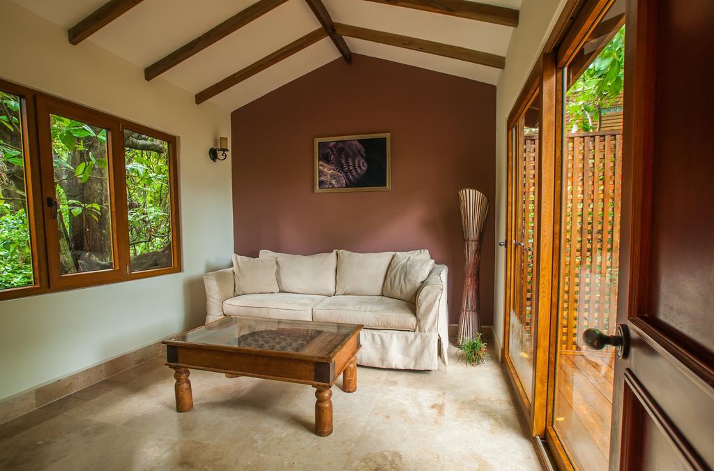 Mayoka Boutique Hotel (Adults Only) Sandy Bay Exterior foto